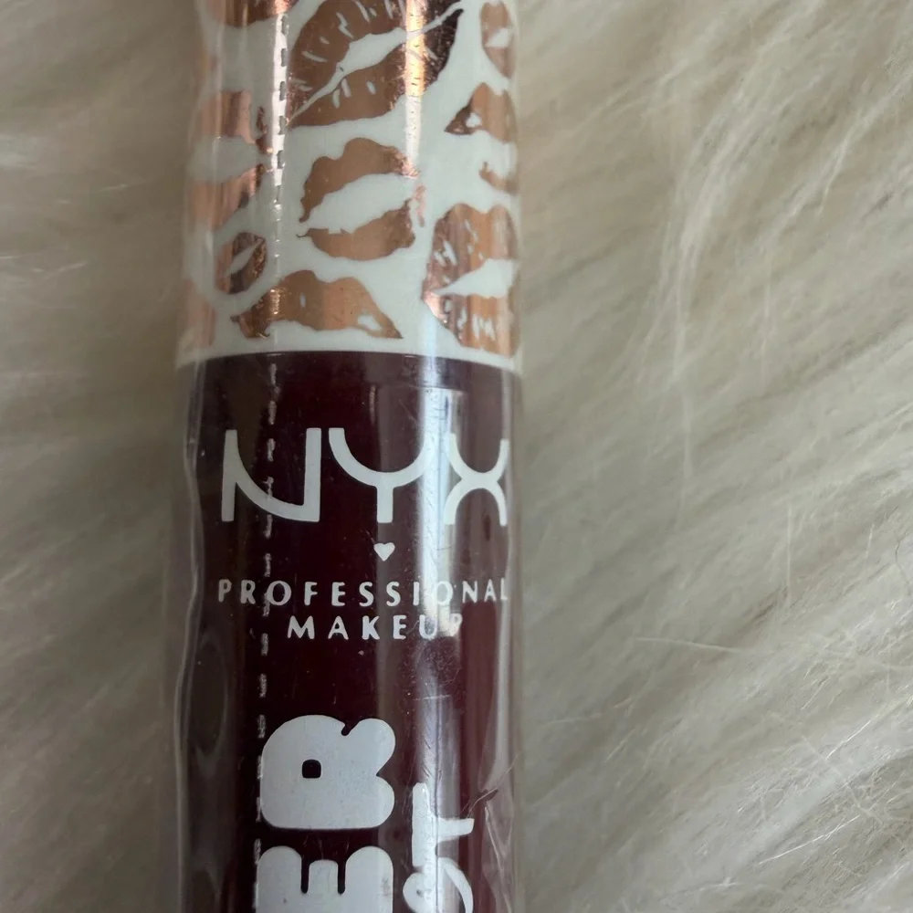 🩷5/$10 NYX Filler Instinct Lip Gloss - Rich Brown